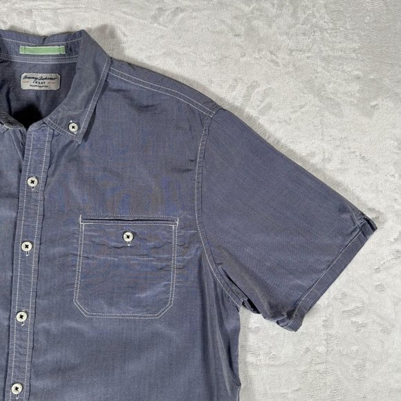 Tommy Bahama Jeans Shirt Men Size M Short Sleeve Single Pocket Cotton Blend EUC - Picture 2 of 12